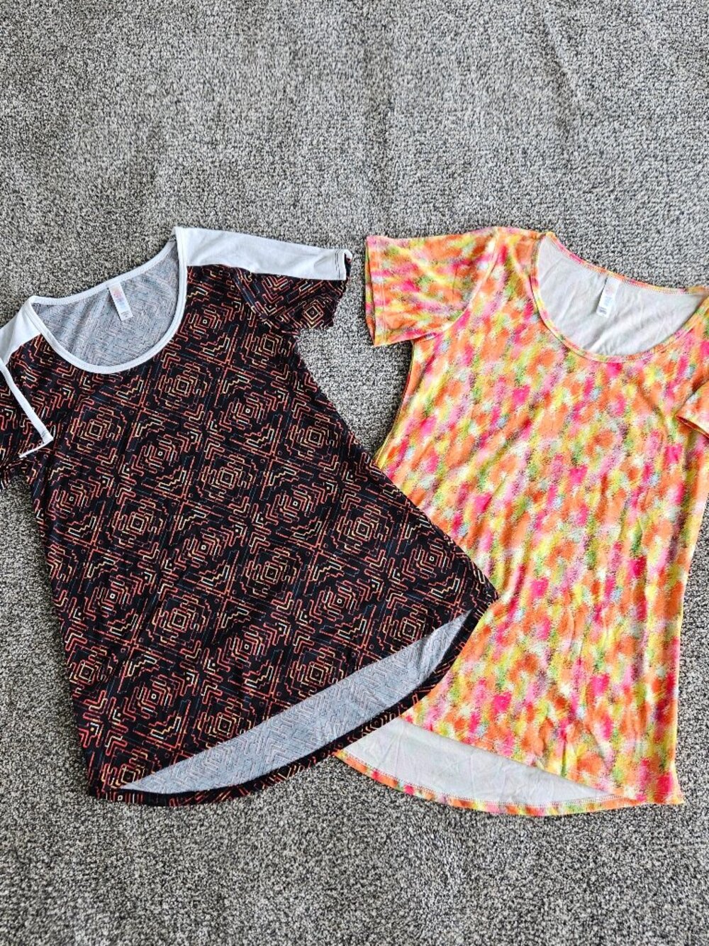Two Ladies LulaRoe Scoop Neck Tee-shirts size XS